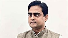 Shantanu Thakur: পুর নির্বাচনের আগে BJP-র অস্বস্তি বাড়িয়ে হোয়াটসঅ্যাপ গ্রুপ ছাড়লেন শান্তনু ঠাকুর | Bangla News