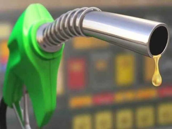 petrol and diesel price chennai on 4th january 2021 Petrol, Diesel Price : 61-வது நாளாக மாற்றமின்றி விற்பனையாகும் பெட்ரோல், டீசல் விலை..!
