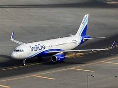 Flight Service : দিল্লি এবং মুম্বই থেকে কলকাতা, দুর্গাপুর এবং বাগডোগরার উড়ান সংখ্যা কমাল ইন্ডিগো| Bangla News