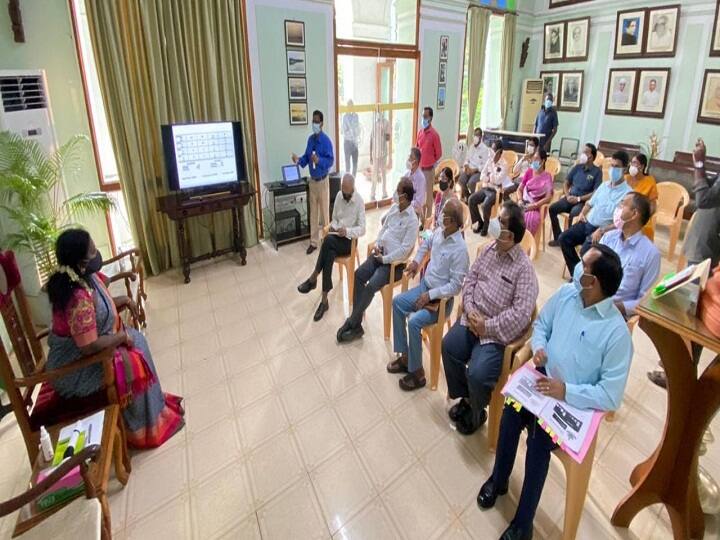 மூன்றாம் அலைப்பரவல் - புதுச்சேரியில் கூடுதல் கட்டுப்பாடுகளை அறிவித்தார் ஆளுநர் தமிழிசை சவுந்தராஜன் Third Corona Wave Spread - Governor Tamilisai Soundararajan announces additional restrictions in Pondicherry மூன்றாம் அலைப்பரவல் - புதுச்சேரியில் கூடுதல் கட்டுப்பாடுகளை அறிவித்தார் ஆளுநர் தமிழிசை சவுந்தராஜன்