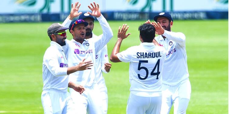 IND vs SA, 2nd Test: Shardul Thakur's five wickets put South Africa 191/7 at tea Day 2 Wanderers Stadium Ind vs SA, 2nd Test Match Highlights: ওয়ান্ডারার্সে বল হাতে আগুন শার্দুলের, লিড নেবে কি ভারত?