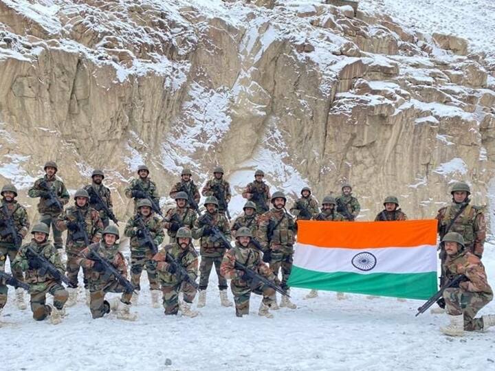 Images Of Indian Troops Hoisting Flag In Galwan Valley On New Year Surface After Similar China Claims Images Of Indian Troops Hoisting Flag In Galwan Valley On New Year Surface After Similar China Claims