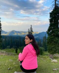 Sara Ali Khan: পাহাড় মিস করছেন, সোশ্যাল মিডিয়ায় পুরনো ছবি পোস্ট সারা আলি খানের