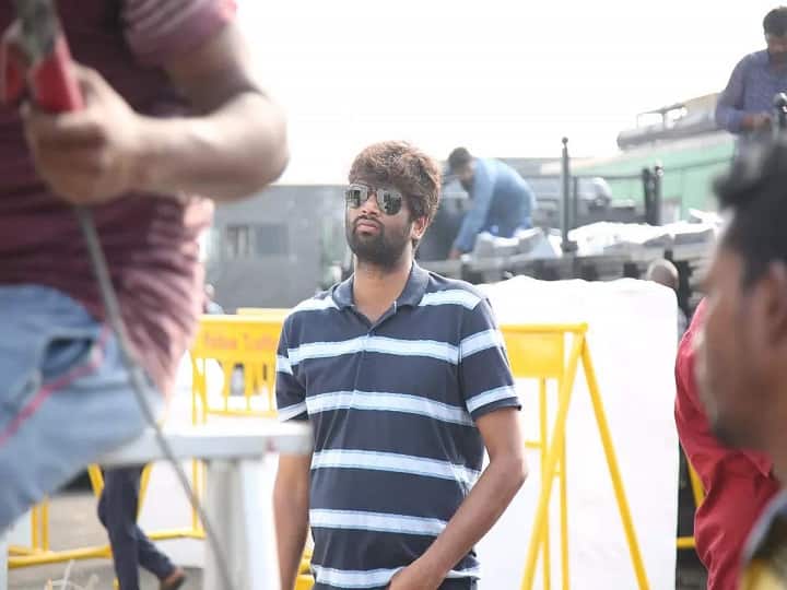 Valimai director H Vinoth share about Ajithkumar and Valimai Secrets part 2 ABP NADU Exclusive: “கஷ்டப்படுறீங்களேன்னு கேட்டா காசு வாங்குறோம்லன்னு சிரிப்பாரு அஜித் சார்” - வலிமை நிகழ்வுகளை பகிர்ந்த இயக்குநர் ஹெச்.வினோத்