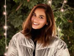 Manushi Chhillar Photos: కన్ను కొట్టి పిలుస్తున్న మాజీ మిస్ వరల్డ్... ఎంత అందగత్తో