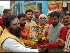 Ayodhya News: रामनगरी में भगवान राम के प्रकटोत्सव का हुआ आगाज, कल निकाली जाएगी रामलला की रथयात्रा