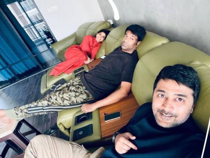 Samantha shares a pic & reveals the two people who make her the happiest; More inside Samantha | ”நீங்க மட்டும் இல்லைனா ... “  - சமந்தாவின் மகிழ்ச்சிக்கு காரணமான நண்பர்கள் இவங்கதானாம்!