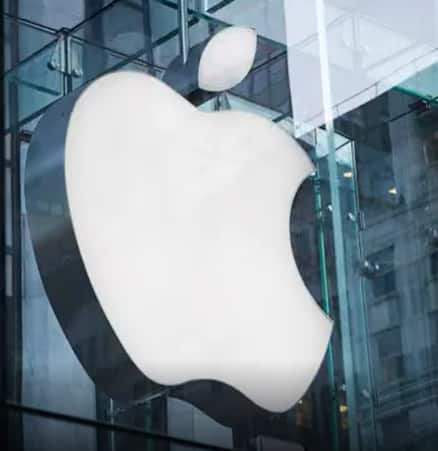 Apple Mandates COVID-19 Booster Shots For Employees Returning To Work