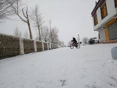 Snowfall in Himachal Pradesh: ਹਿਮਾਚਲ 'ਚ ਮੌਸਮ ਨੇ ਲਈ ਕਰਵਟ, ਕਈ ਖੇਤਰਾਂ 'ਚ ਬਾਰਸ਼ ਨਾਲ ਬਰਫਬਾਰੀ ਦਾ ਦੌਰ