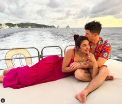 પ્રિયંકા ચોપરાએ પતિ નિક જોનાસ સાથે યૉટ પર કરી નવા વર્ષની ઉજવણી, નીકે કિસ કરતી તસવીર કરી શેર