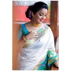 Apurva Nemlekar: पाहुयात अपूर्वा नेमळेकरच्या साड्यांचं सुंदर कलेक्शन!