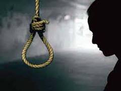 தேர்வு பயம் காரணமாக 2ஆம் ஆண்டு மருத்துவ மாணவி தற்கொலை