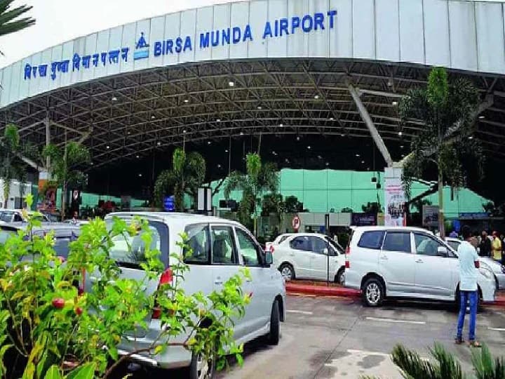 passengers coming to Jharkhand undergo free Covid 19 test on arrival at the airport, know in details  Jharkhand Coronavirus: कोरोना संक्रमण को लेकर रांची एयरपोर्ट पर अलर्ट, हर यात्री की होगी कोविड 19 जांच, इन्हें मिलेगी छूट