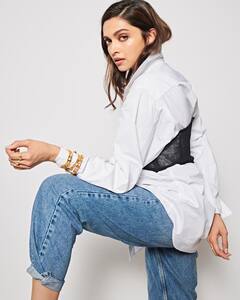 Deepika Padukone Om Shanti Om salary: आज एक फिल्म का लेती हैं करोड़ों, पर पहली फिल्म की सैलरी सुन रह जाएंगे हक्के - बक्के!