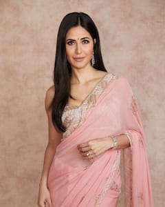 Katrina Kaif Photos: కొత్తింట్లో కత్రినా పోజులు.. చూశారా..?
