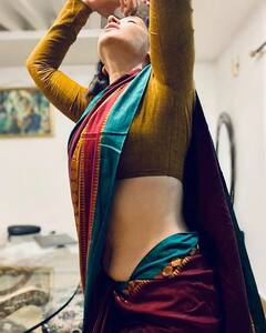 Priyanka Jawalkar Photos: ఇలాంటి ఫోటోలు పెట్టి... కుర్రకారు మతులు పోగొట్టడం అవసరమా