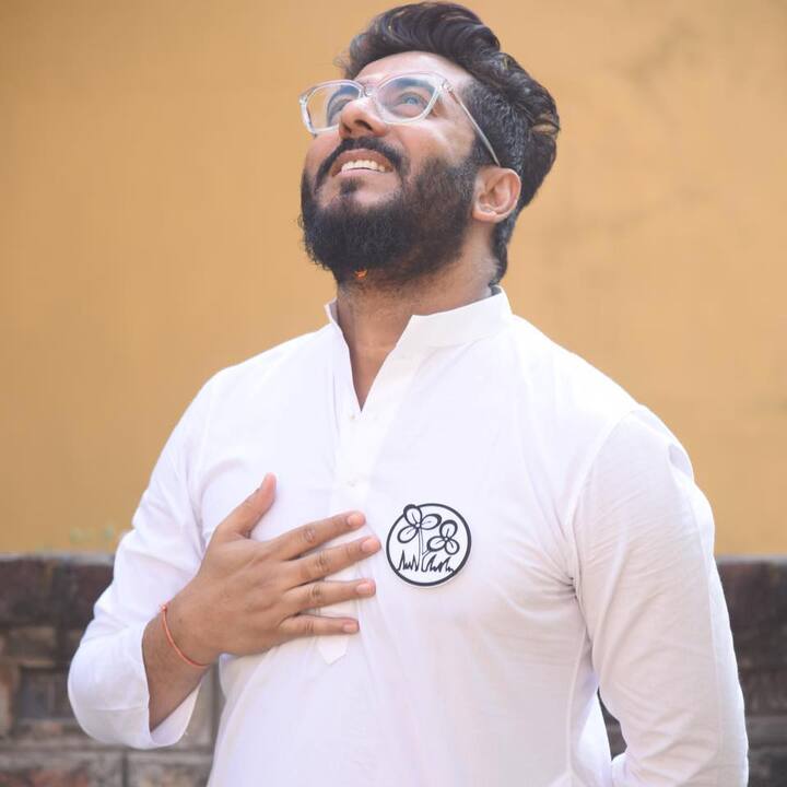 করোনা আক্রান্ত হয়েছেন টলিউডের প্রথম সারির পরিচালক ও বিধায়ক রাজ চক্রবর্তী। সম্প্রতি একাধিক রাজনৈতিক কাজে যুক্ত থাকতে হয়েছিল তাঁকে। বাড়িতেই আইসোলেশনে রয়েছেন তিনি।