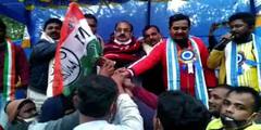 Malda News: মালদার চাঁচলে কংগ্রেসে ভাঙন, তৃণমূলে যোগ পঞ্চায়েত সমিতির কর্মাধ্যক্ষ সহ শতাধিক নেতা-কর্মীর