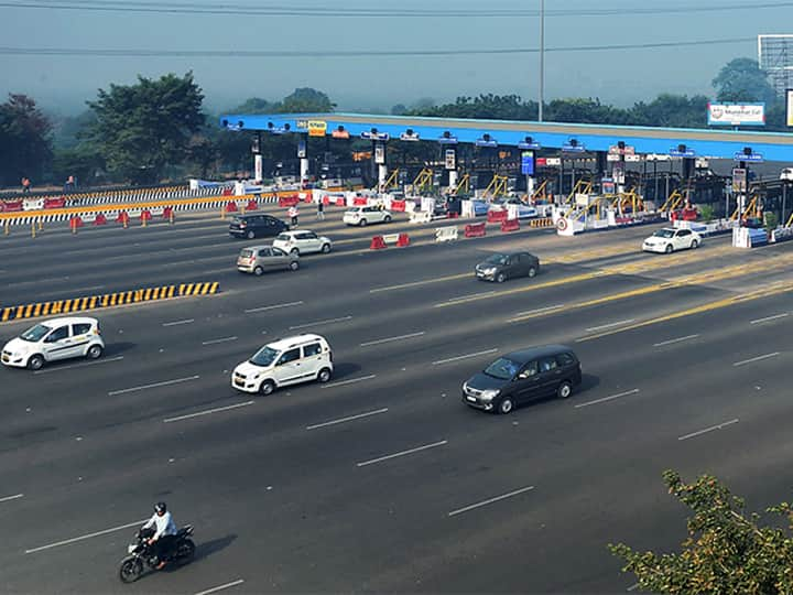 Delhi NCR News Delhi Noida DND repair and street lighting work in progress but commuters still unhappy Delhi-NCR News: दिल्ली-नोएडा डीएनडी पर मरम्मत और स्ट्रीट लाइट लगाने के काम में तेजी, लेकिन यात्री अभी भी नाखुश