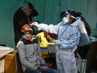 Coronavirus Cases Today: દેશમાં કોરોનાનો રાફડો ફાટ્યો, આજે નવા 90,928 કેસ નોંધાયા, 325 લોકોના મોત