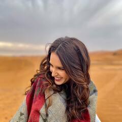 IN PICS| Katrina Kaif's Sister Isabelle Kaif Amid Picturesque Sand Dunes