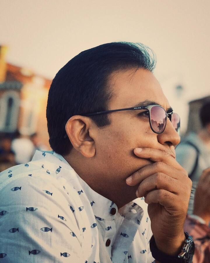 दिलीप जोशी पिछले 14 सालों से तारक मेहता का उल्टा चश्मा से जुड़े हैं और इस एक शो ने उन्हें घर घऱ में पॉपुलर कर दिया है. अब लोग उन्हें दिलीप जोशी नहीं बल्कि जेठालाल के नाम से ज्यादा जानते हैं.