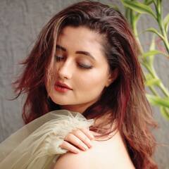 Rashami Desai in Bhojpuri Cinema: कभी बनीं ‘तुलसी’, कभी बनीं ‘गौरी’, भोजपुरी सिनेमा में नेशनल अवॉर्ड जीत चुकी हैं रश्मि देसाई की फिल्में, आज हैं टीवी की टॉप एक्ट्रेस