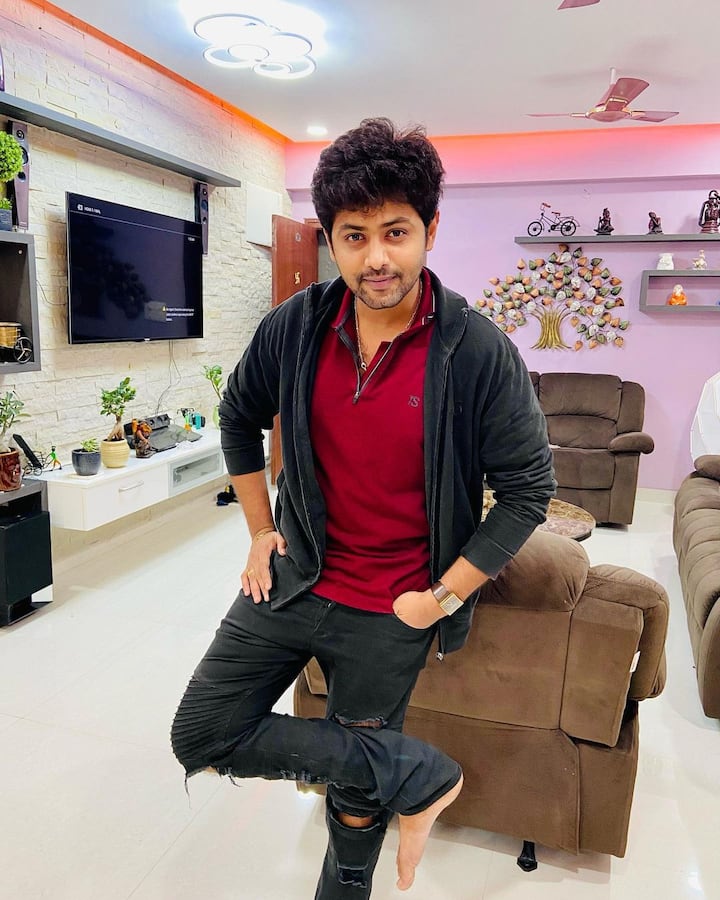కార్తీకదీపం ఆదిత్య (యశ్వంత్) ( Image Credit: Yashwanth / Instagram)