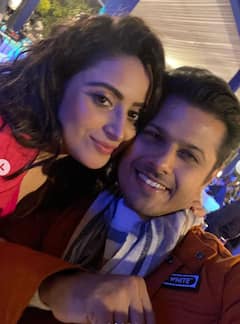 Newly Married TV Couple Aishwarya Sharma-Neil Bhatt LOCKS LIPS During New Year Celebration, Share Romantic PICS