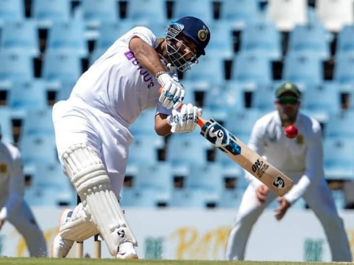 Rishabh Pant out on zero kagiso rabada johannesburg test South Africa vs India Watch Video: कितनी आसानी से Rishabh Pant ने रबाडा को गिफ्ट कर दिया अपना विकेट, देखें वीडियो