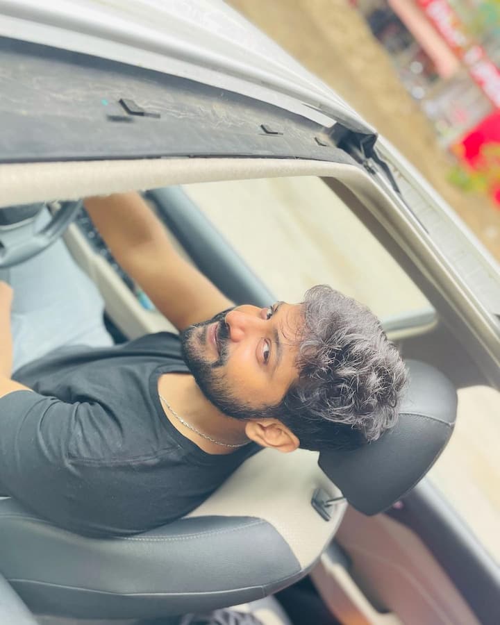 కార్తీకదీపం ఆదిత్య (యశ్వంత్) ( Image Credit: Yashwanth / Instagram)