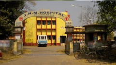 Nadia: নদিয়ার জেএনএম হাসপাতালে ২৪ ঘণ্টায় আক্রান্ত ৩০ স্বাস্থ্যকর্মী| Bangla News