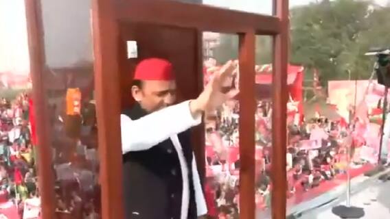 चुनाव की तारीखों के ऐलान के साथ, बड़ी रैलियों पर रोक लगा सकता है चुनाव आयोग: सूत्र