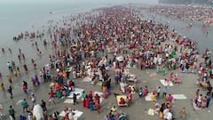 Gangasagar Mela: রাজ্যে ঊর্ধ্বমুখী করোনার গ্রাফের মধ্যেই তুঙ্গে গঙ্গাসাগর মেলার প্রস্তুতি | Bangla News