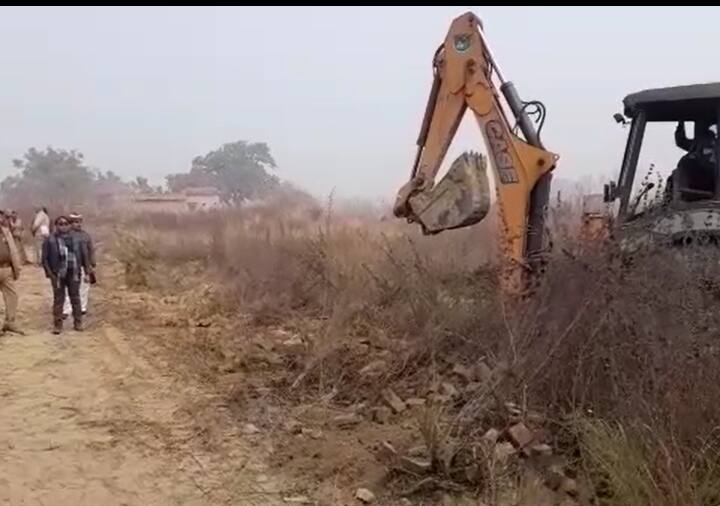 yogi govt takes action against mukhtar Ansari gang bulldozer went on property ann MuKhtar Ansari Gang: मुख्तार अंसारी के गैंग पर कसा योगी सरकार का शिकंजा, 50 करोड़ की प्रॉपर्टी पर चला बुलडोजर