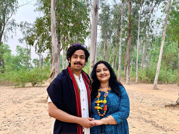 ভ্যাকসিনের দুটি ডোজ নিয়েও করোনা আক্রান্ত হয়েছেন অভিনেত্রী রেশমি সেন। সোশ্য়াল মিডিয়ায় পোস্ট করে আক্রান্ত হওয়ার খবর জানিয়েছেন ঋদ্ধি জননী।