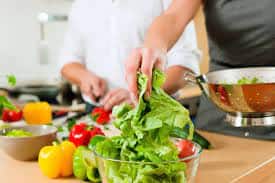 Health Tips : Don't make these mistakes when cooking, nutrients can be lost Health Tips: ਖਾਣਾ ਬਣਾਉਣ ਵੇਲੇ ਨਾ ਕਰੋ ਇਹ ਗਲਤੀਆਂ, ਨਸ਼ਟ ਹੋ ਸਕਦੇ ਪੋਸ਼ਕ ਤੱਤ