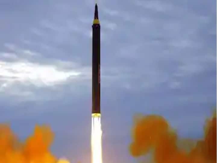 north korea ballistic missile test amid russia ukraine crisis south korea confirmed North Korea : रशिया-युक्रेन युद्धादरम्यान उत्तर कोरियाकडून बॅलेस्टिक क्षेपणास्त्र चाचणी, दक्षिण कोरियाकडून पुष्टी