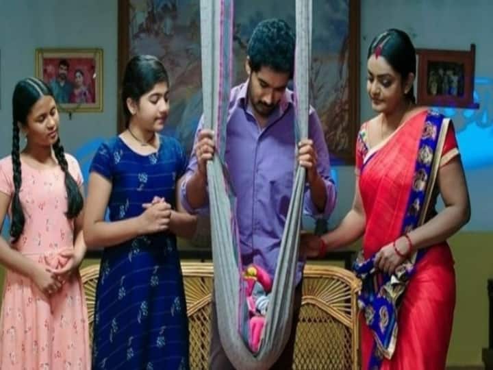 Karthika Deepam జనవరి 5 ఎపిసోడ్: మోనిత కొడుకుపై ప్రేమ పెంచుకుంటున్న డాక్టర్ బాబు, వంటలక్క.. కార్తీకదీపం బుధవారం ఎపిసోడ్ Karthika Deepam January 5th Episode 1241: Monitha Son With Karthik And Deepa, know In Details Karthika Deepam జనవరి 5 ఎపిసోడ్: మోనిత కొడుకుపై ప్రేమ పెంచుకుంటున్న డాక్టర్ బాబు, వంటలక్క.. కార్తీకదీపం బుధవారం ఎపిసోడ్