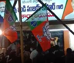 Bandi Sanjay: లాఠీఛార్జ్ లో గాయపడ్డ భాజపా నాయకుల ఆవేదన