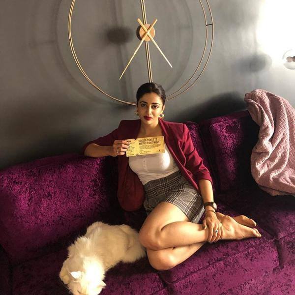 हाल ही में एक इंटरव्यू में नेहा ने कहा था कि उनके लिए सौम्या के रिप्लेसमेंट के तौर पर शो में जगह बनाना आसान नहीं था, लेकिन उन्होंने पूरी कोशिश की और कहीं भी हार नहीं मानी.