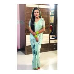 Nidhi Jha Photos: वेस्टर्न हो या देसी ... अपने हर कालिताना लुक से फैन्स के दिलों को चुराने में माहिर हैं निधि झा