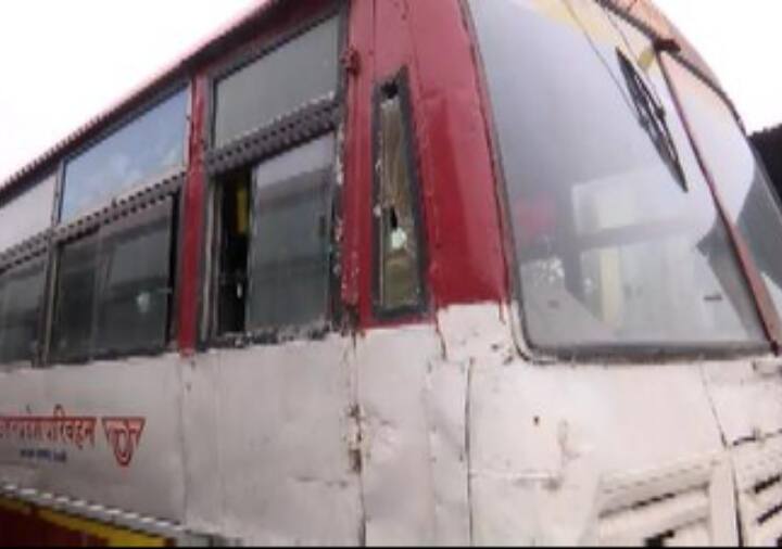 Supir Bus Depot Agra Taj Protes Terhadap Administrasi