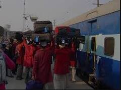 Indian Railways: ਜੇਕਰ ਤੁਸੀਂ ਵੀ ਕਰਦੇ ਹੋ ਸਾਮਾਨ ਲੈ ਕੇ ਟ੍ਰੇਨ ਦਾ ਸਫਰ ਤਾਂ ਜਾਣ ਲਓ ਇਹ ਜ਼ਰੂਰੀ ਨਿਯਮ, ਰੇਲਵੇ ਨੇ ਦਿੱਤੀ ਜਾਣਕਾਰੀ