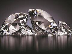 Gemology: हीरा सभी के लिए नहीं होता शुभ, बिना सलाह डायमंड पहनना पड़ सकता है भारी, इस राशि के लोग रखें खास ध्यान