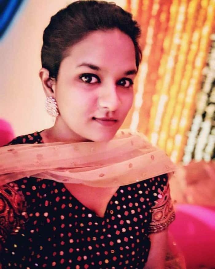 Arun Govil Daughter Photos: बेहद खूबसूरत है रामायण के 'श्रीराम' अरुण गोविल की बेटी, लाइम लाइट से रहती हैं दूर