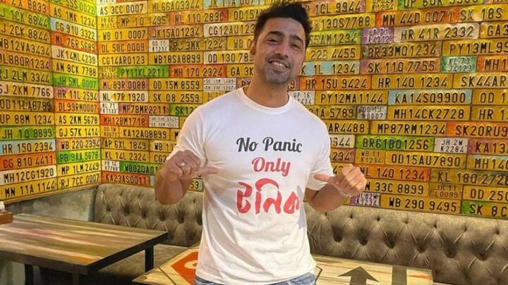 গতকালই করোনা রিপোর্ট পজিটিভ এসেছে দেবের। সোশ্যাল মিডিয়ায় ট্যুইট করে সেই কথা জানিয়েছেন অভিনেতা সাংসদ। দেব লেখেন, ''সবার চিন্তার জন্য ধন্যবাদ। আমি করোনা পরীক্ষার রিপোর্ট হাতে পেয়েছি। আমি কোভিড পজিটিভ এবং প্রায় উপসর্গহীন। বাড়িতেই নিভৃতবাসে রয়েছি। চিকিৎসকদের পরামর্শ নিচ্ছি।'