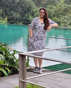 Taarak Mehta Ka Ooltah Chashmah ની માધવી ભાભી રિયલ લાઈફમાં છે ખૂબ જ ગ્લેમરસ, જુઓ PHOTOS