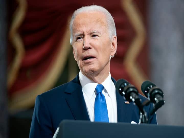 US President Joe Biden announced free masks tests to fight Covid-19 Omicron Covid-19: अमेरिका में बेकाबू कोरोना, रोकने के लिए बाइडेन सरकार उठाने जा रही है ये बड़ा कदम