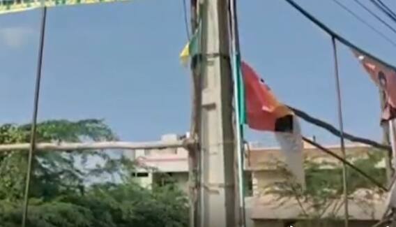 జమ్మలమడుగులో ఫ్లెక్సీల రగడ... ఆ ముగ్గురు ఆ పార్టీ వారేనా?